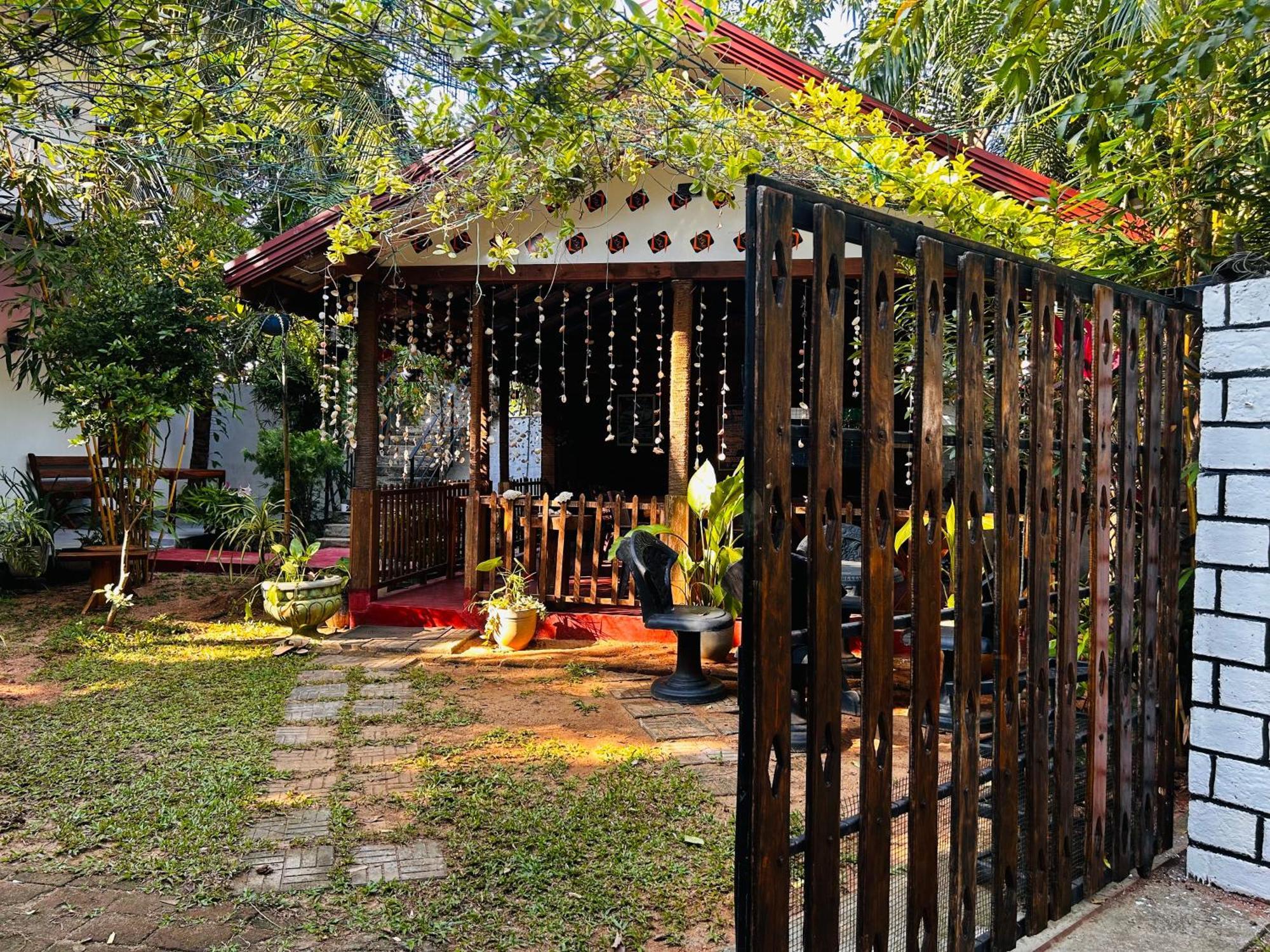 Pearl Bungalow Trincomalee Eksteriør bilde