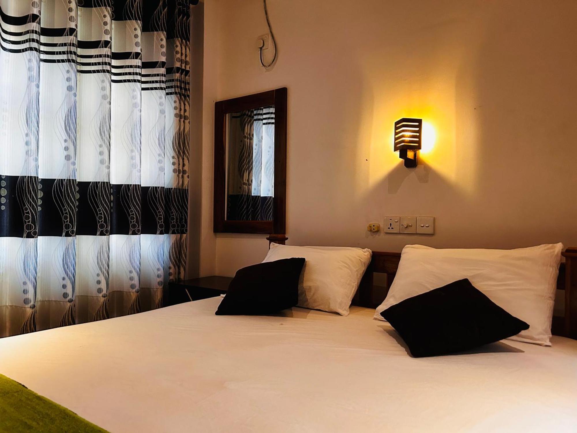 Pearl Bungalow Trincomalee Eksteriør bilde