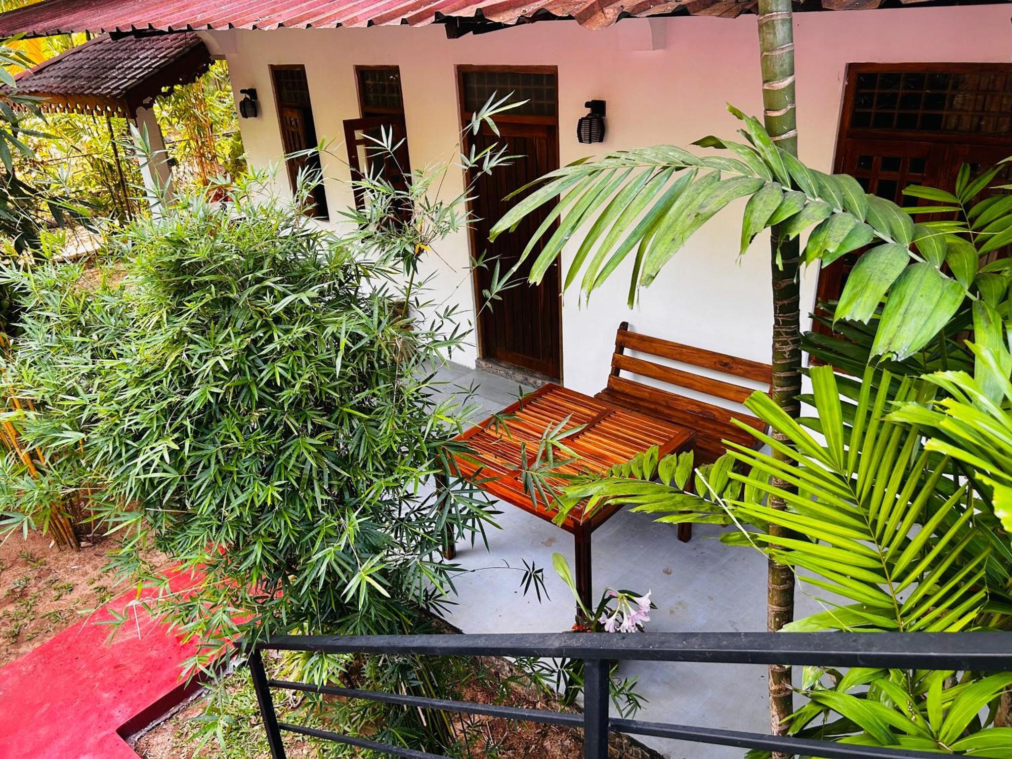 Pearl Bungalow Trincomalee Eksteriør bilde