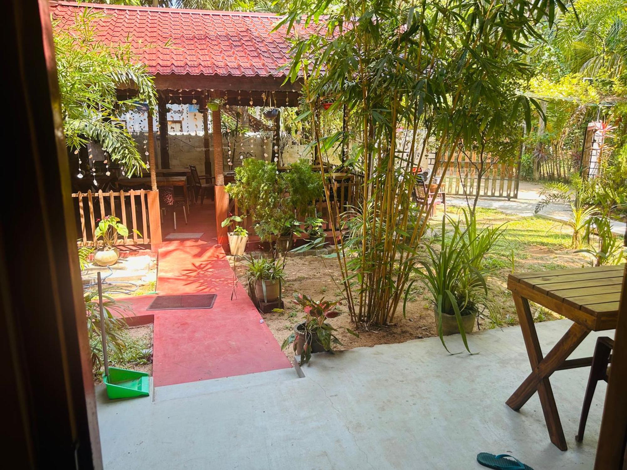 Pearl Bungalow Trincomalee Eksteriør bilde
